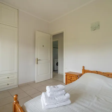 Εξοχικό σπίτι An Authentic Greek House