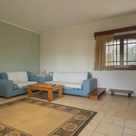 An Authentic Greek House Εξοχικό σπίτι Λευκάδα